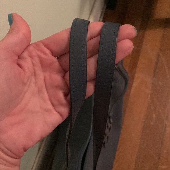 TORY BURCH leather shoulder bag 💙 - Picture 9 of 16